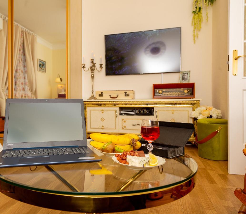La Boheme - The Magic Of Riga & Free Parking Apartman Kültér fotó