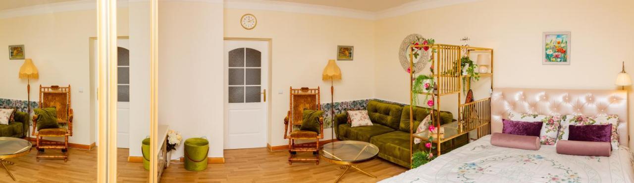 La Boheme - The Magic Of Riga & Free Parking Apartman Kültér fotó